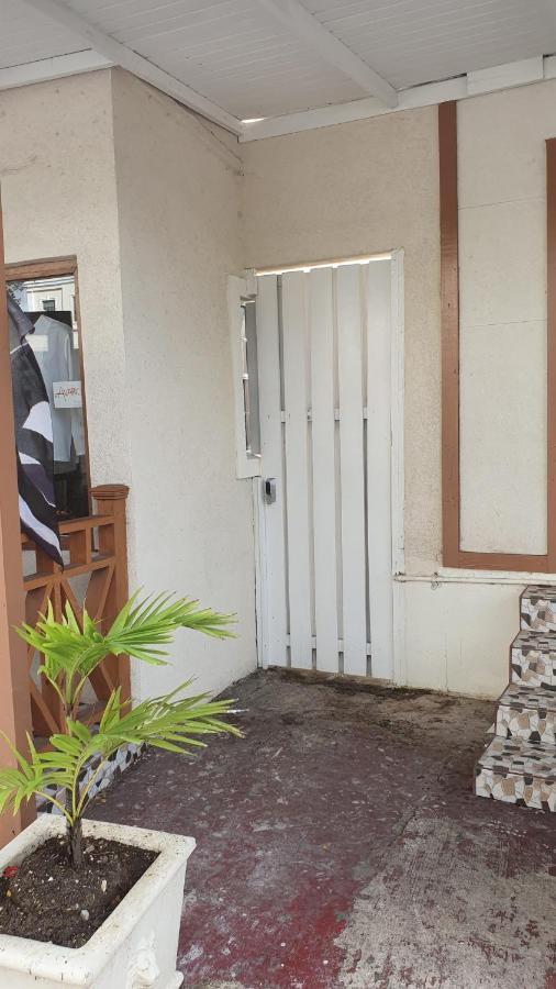 Devachan Apartments بريدج تاون المظهر الخارجي الصورة