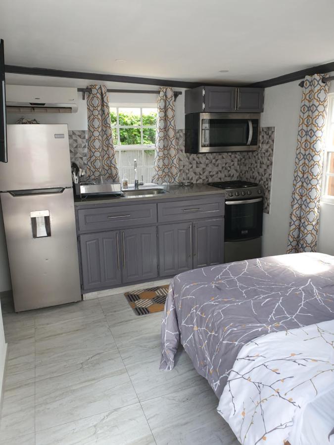 Devachan Apartments بريدج تاون المظهر الخارجي الصورة