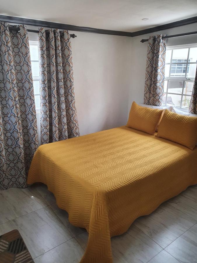 Devachan Apartments بريدج تاون المظهر الخارجي الصورة